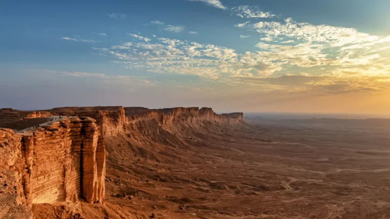 25 Attractions & Places to Visit in Riyadh for Tourists & Locals 2025 Guide